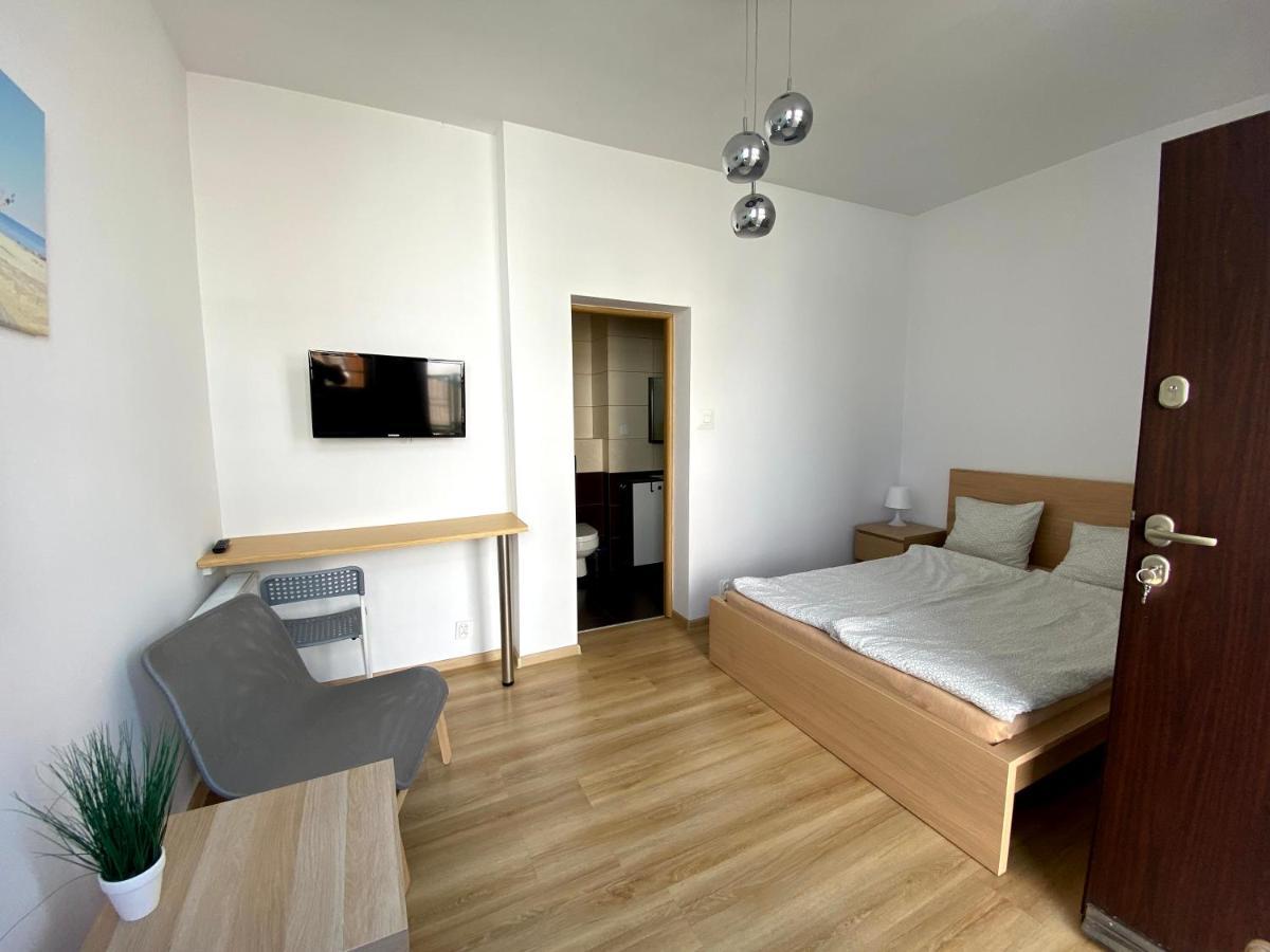Zefir Pokoje Apartment Uniescie Bagian luar foto