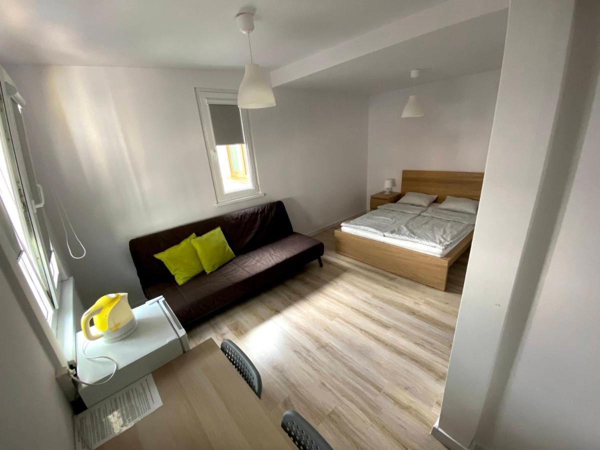 Zefir Pokoje Apartment Uniescie Bagian luar foto